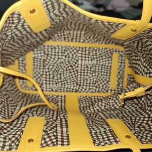 **Medium** Reversible MCM Yellow Tote | Includes matching zip pouch